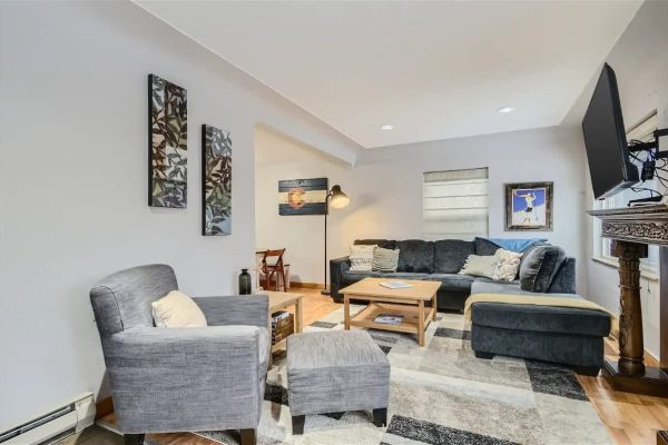 The Dream-Like Garden Oasis in Sloan’s Lake
