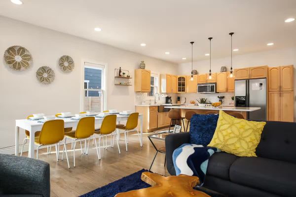 Trendy Upscale Highlands Home | 4 bedrooms | 30day