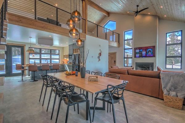 NEW Hot Tub Haven with Panoramic View | Blue River