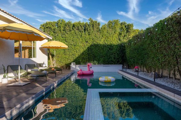 The Palms | Secluded Oasis | Pool Table + Hot Tub