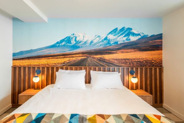 Scenic Roadside Rest | La Vista Motel