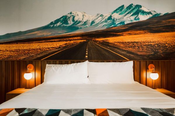 Highway Horizon Haven | La Vista Motel