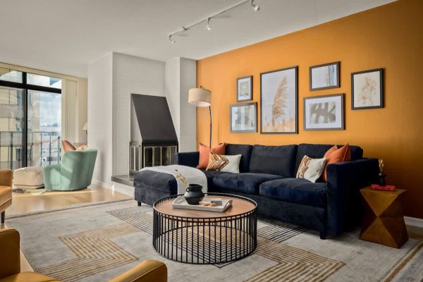 Urban Gallery Loft | King Bed | Larimer Square